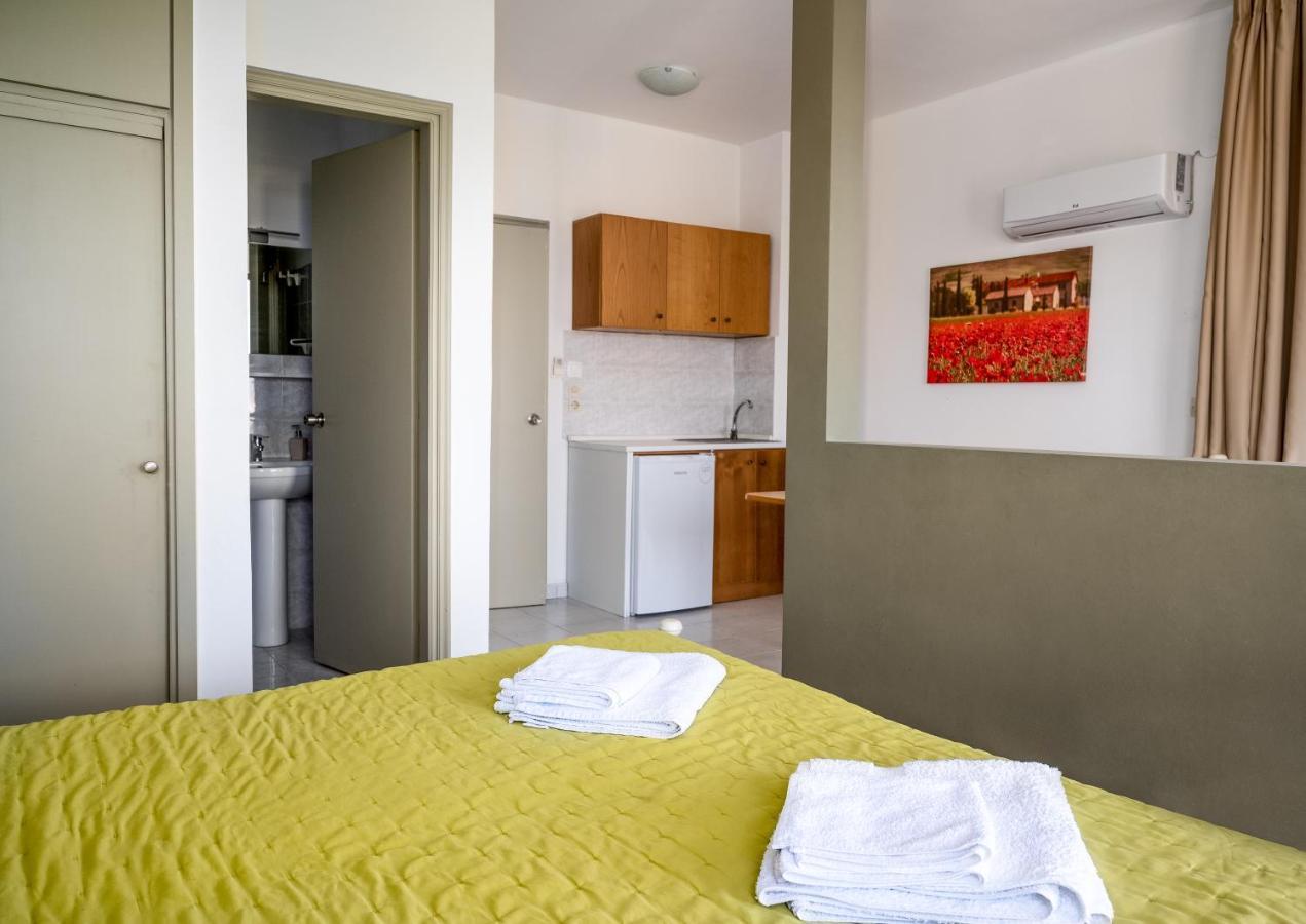 Ivory Hotel Theológos Extérieur photo